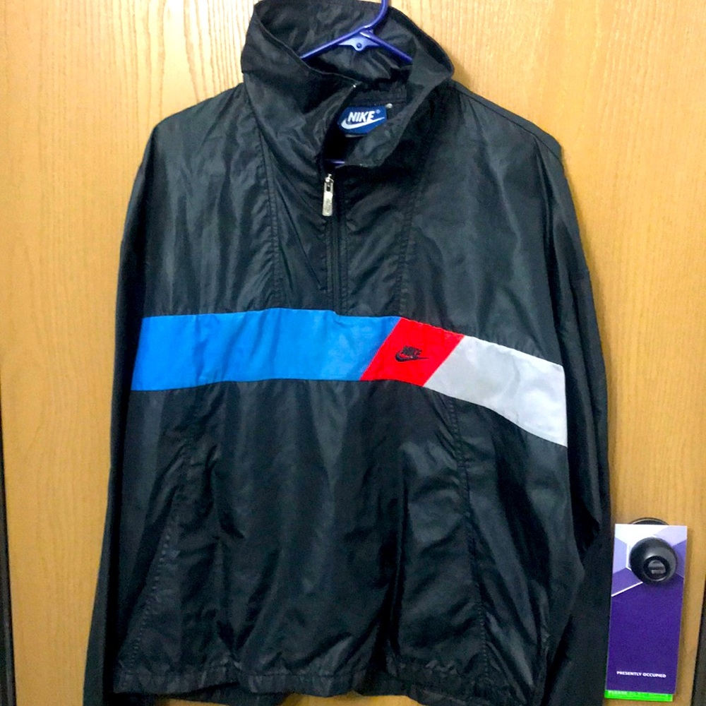 Nike pullover windbreaker. XL